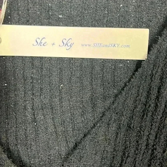 She & Sky Womens Sweater Black L V-Neck Wrap Pullover Asymmetrical Lambswool NWT - Picture 4 of 11